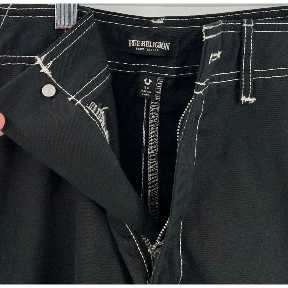 True Religion Cargo Pants Mens 34 Black Contrast Stitch Horseshoe Embroidery NEW